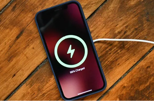 郊区苹果手机维修分享iPhone如何正确充电 