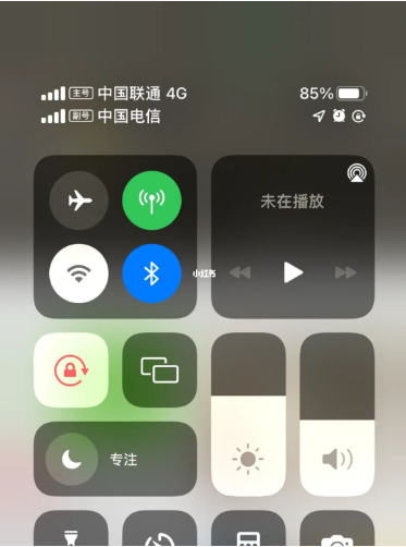 郊区苹果手机维修分享iPhone双卡信号解决办法 